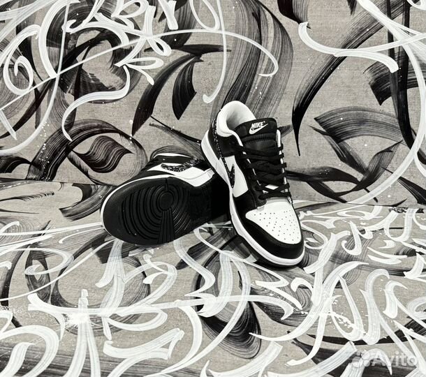 Кроссовки Nike W Dunk Low Ess Black