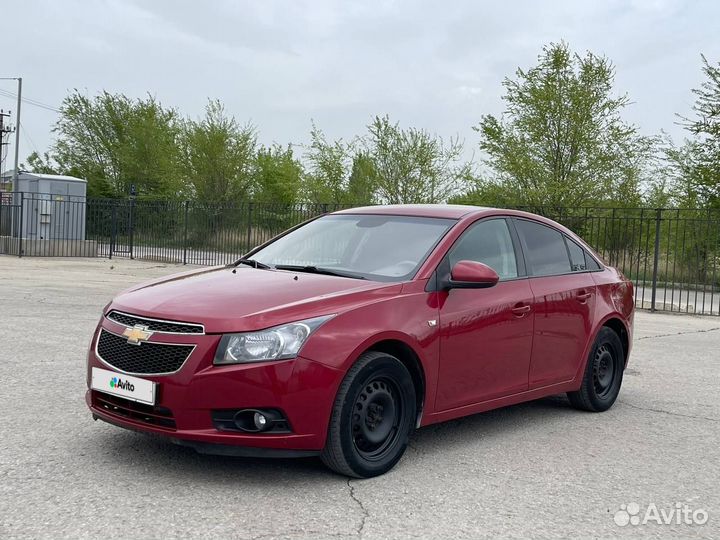 Chevrolet Cruze 1.8 AT, 2010, 138 000 км