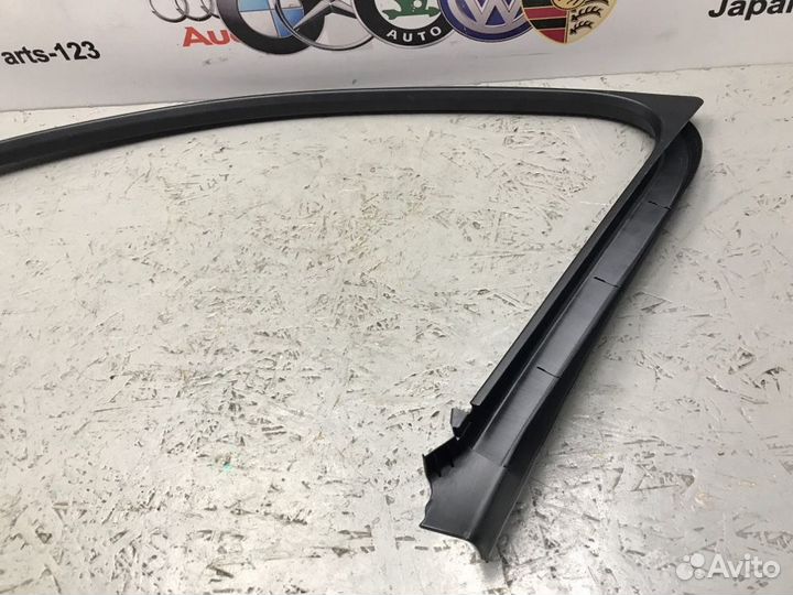 Накладка двери передняя левая Audi A6 С7 cgwb 2011