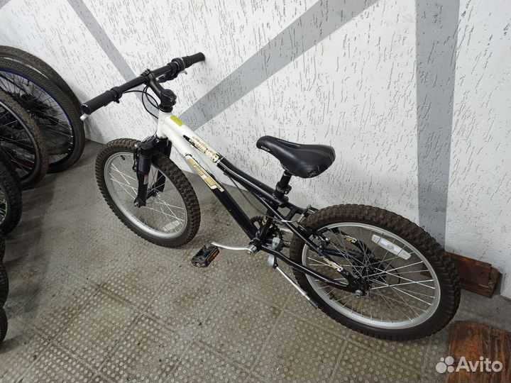 Велосипед горный детский GT stomper