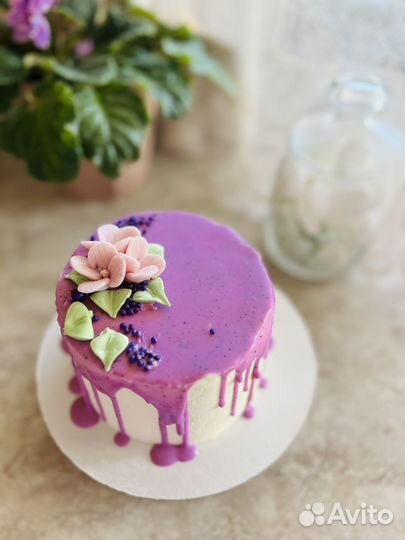 Подарок на день медика: десерты и торты