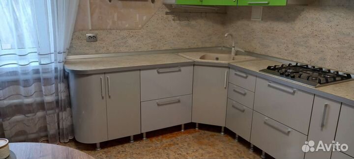 Кухонный гарнитур угловой бу