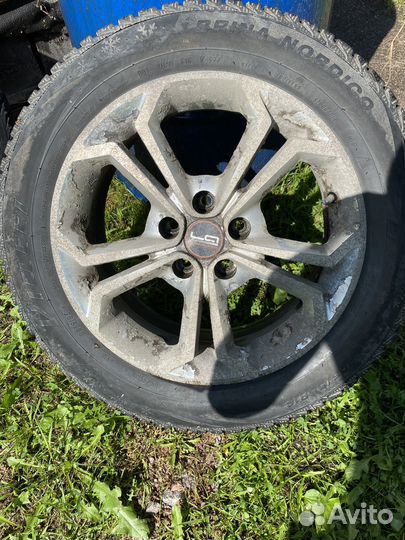 Комплект зимних колес r16
