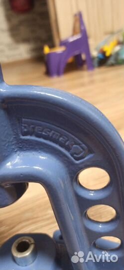 Пресс для установки фурнитуры