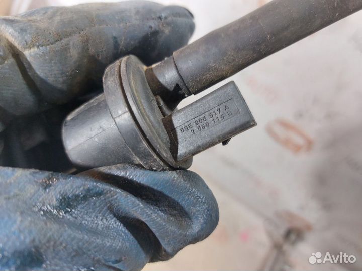 Клапан вентиляции Skoda Octavia A5