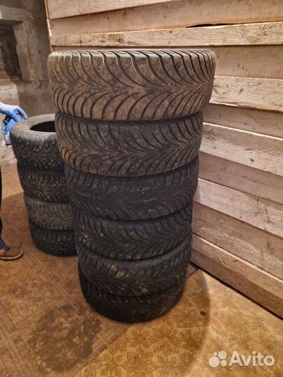 Sava Eskimo Stud 205/60 R16