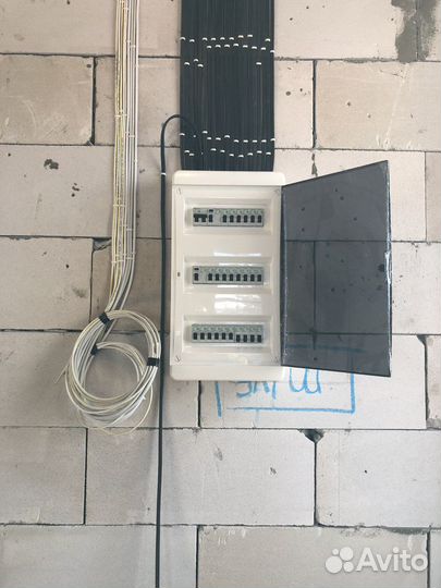 Электрик электромонтажник