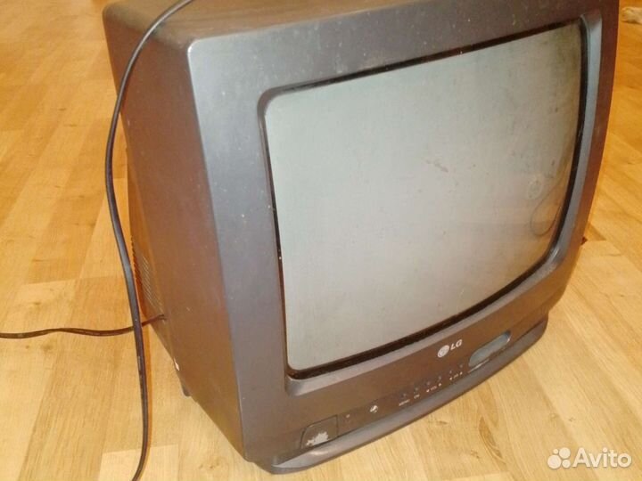 Телевизор LG 37см