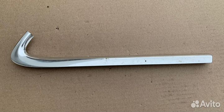 Молдинг задней форточки правой Audi A3 (8V)