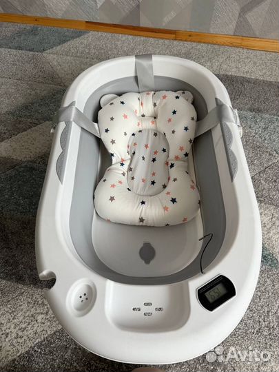 Детская ванночка для купания с подставкой и термом