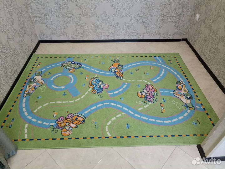 Детский ковер после химчистки