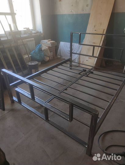Кровaть металлическая 140х200