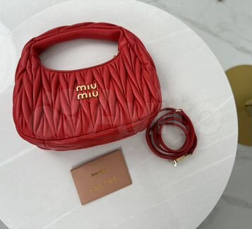 Сумка Miu Miu Wander Hobo bag