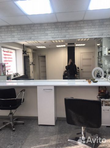 Сдаю кресло парикмахера