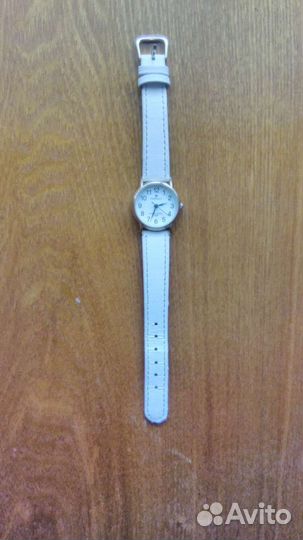 Часы кварцевые