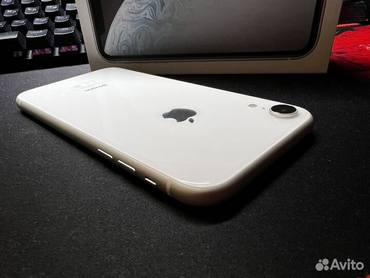 iPhone Xr, 64 ГБ