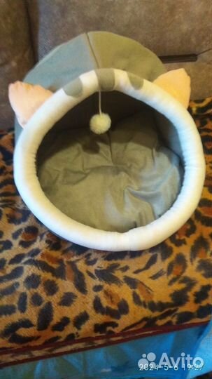 Лежанка домик