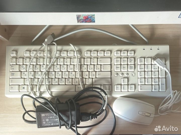 Моноблок HP 200 G3 3VA45EA
