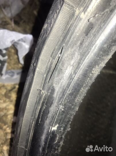 Bridgestone Blizzak Spike-01 245/40 R18 T