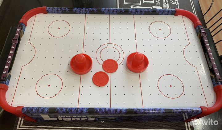 Настольный аэрохоккей