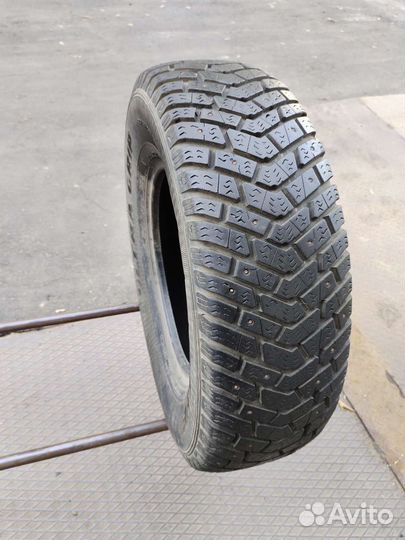 Goodyear UltraGrip 225/75 R15