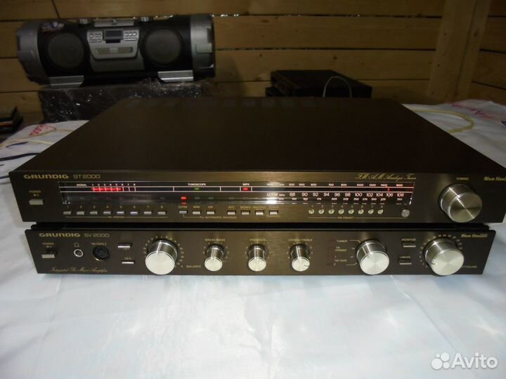 Grundig SV2000
