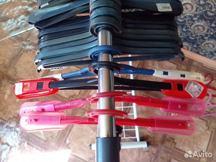 Вешалки плечики для одежды