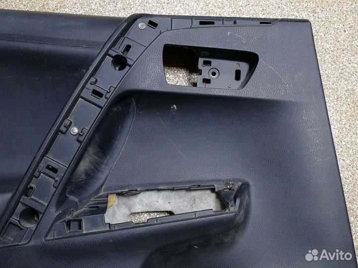 Toyota Rav4 Обшивка двери задняя левая