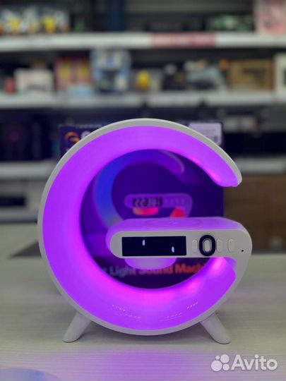 Умный ночник с беспроводной зарядкой