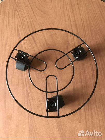 Подставка на колесиках