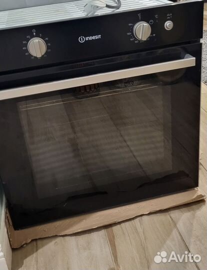 Духовой шкаф