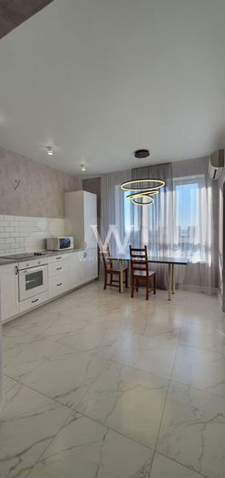 2-к. квартира, 50 м², 18/19 эт.