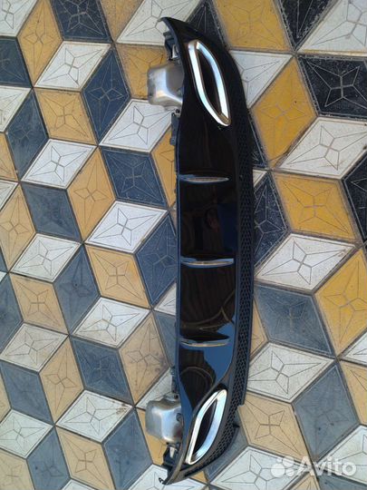 Юбка заднего бампера амг 2.5 Мерседес