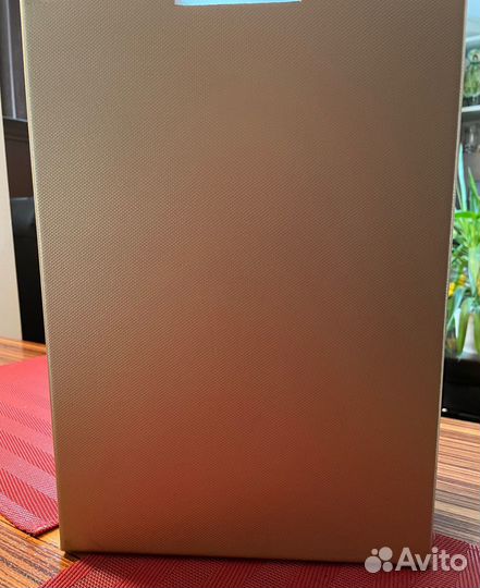 Бутылка с кейсом Hennessy Paradis rare