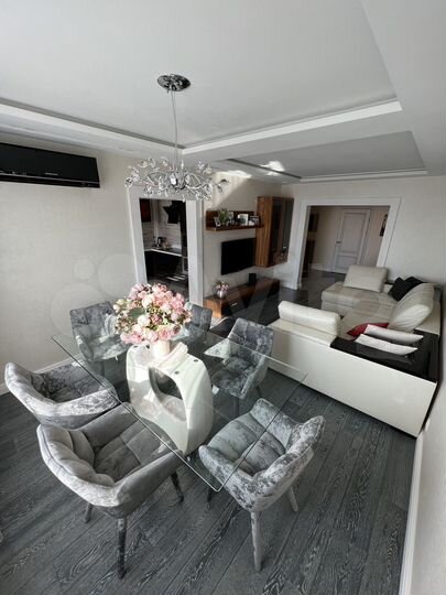 4-к. квартира, 105,3 м², 20/23 эт.