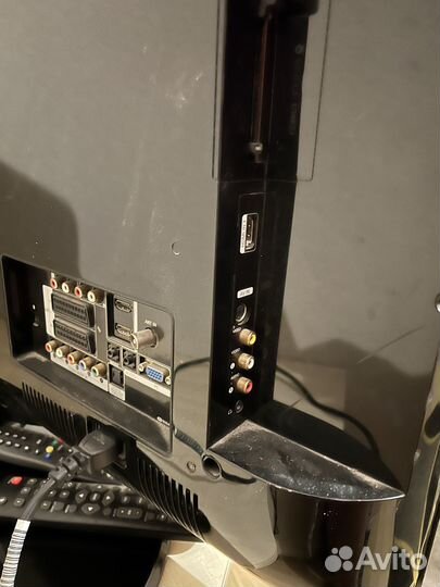 Телевизора 2 штуки и планшет в продажу