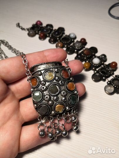 Комплект украшений. кулон и браслет