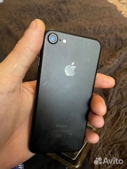 iPhone 7, 32 ГБ