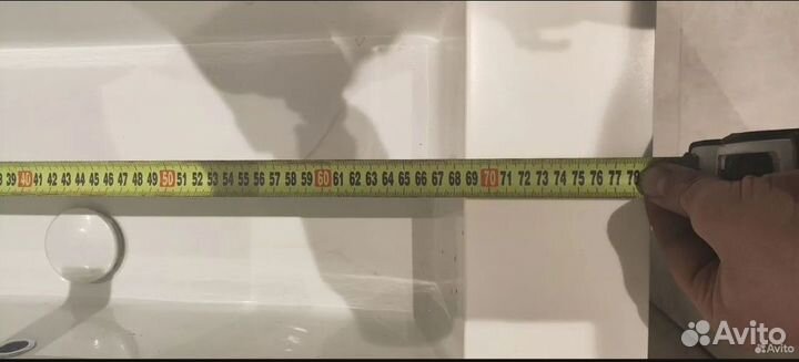 Раковина с тумбой для ванной комнаты