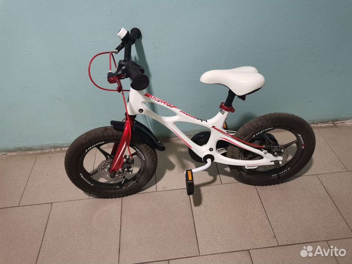 Детский велосипед royal baby space shuttle 14