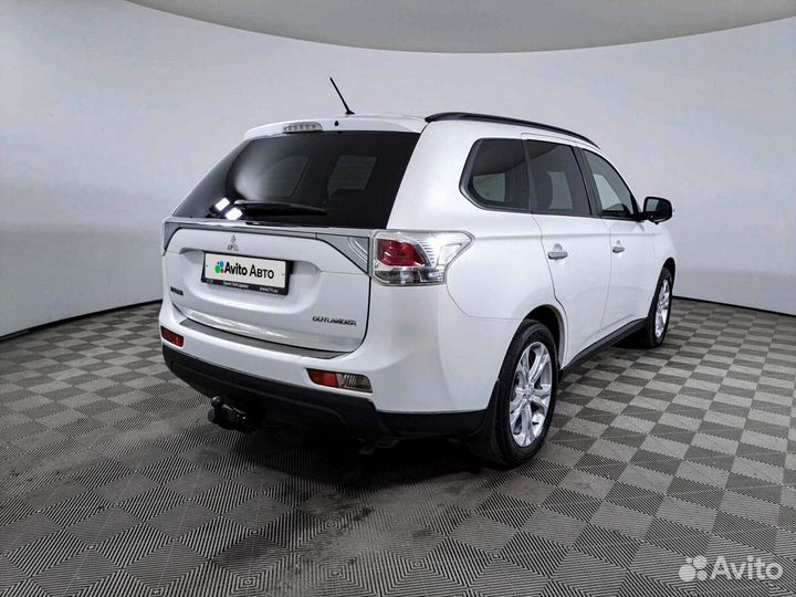 Mitsubishi Outlander 2.4 CVT, 2013, 105 965 км