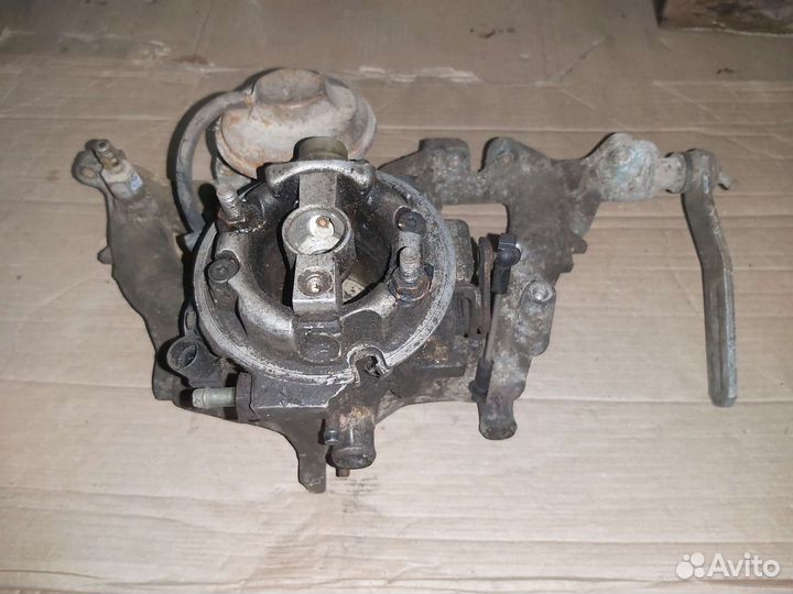 Карбюратор на двиг. 1.8