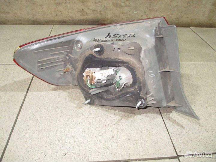 Фонарь задний наружный правый Toyota Corolla (E150