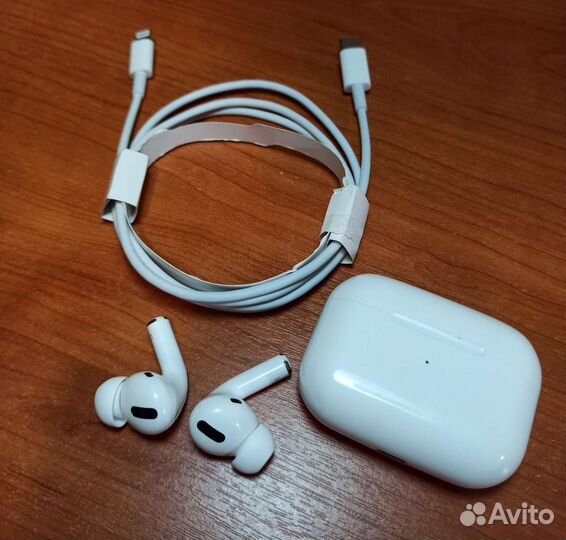 Наушники Airpods pro