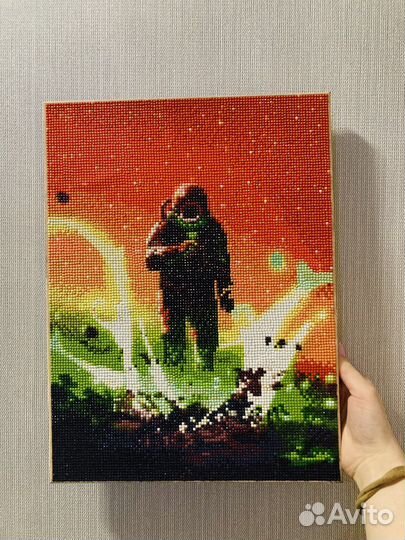 Картина с космонавтом