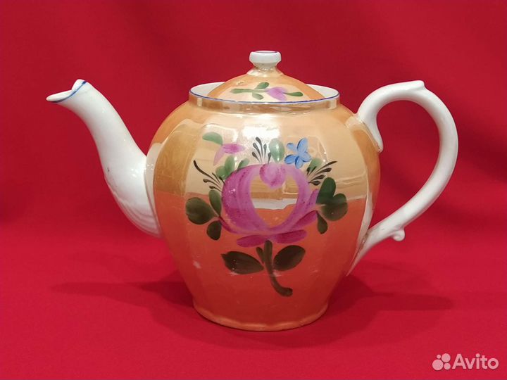 Доливочный чайник, Красный фарфорист, 1920-е гг