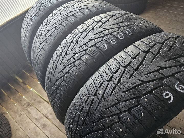 Nokian Tyres Hakkapeliitta 7 SUV 235/60 R18 107T