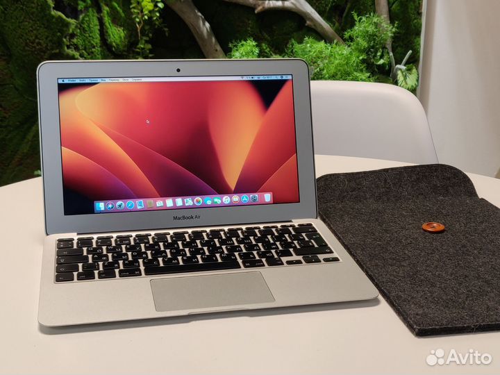 Apple MacBook Air / i5 / 4gb / ssd