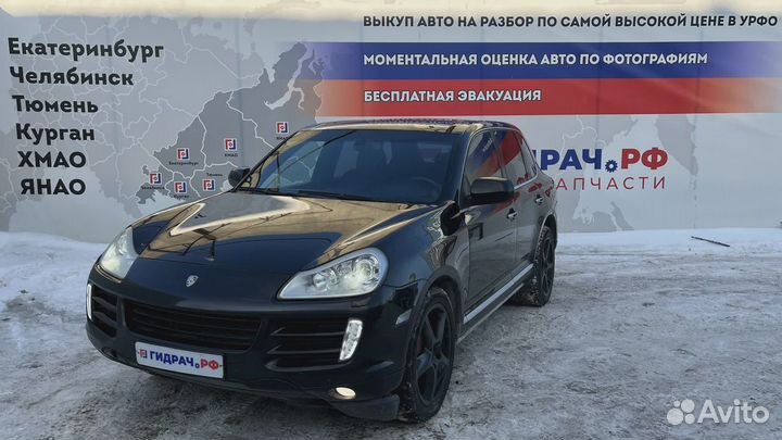 Рычаг задний нижний левый Porsche Cayenne (9PA) 95533101711