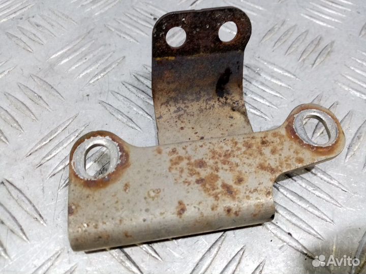 Б/У Кронштейн турбины#001